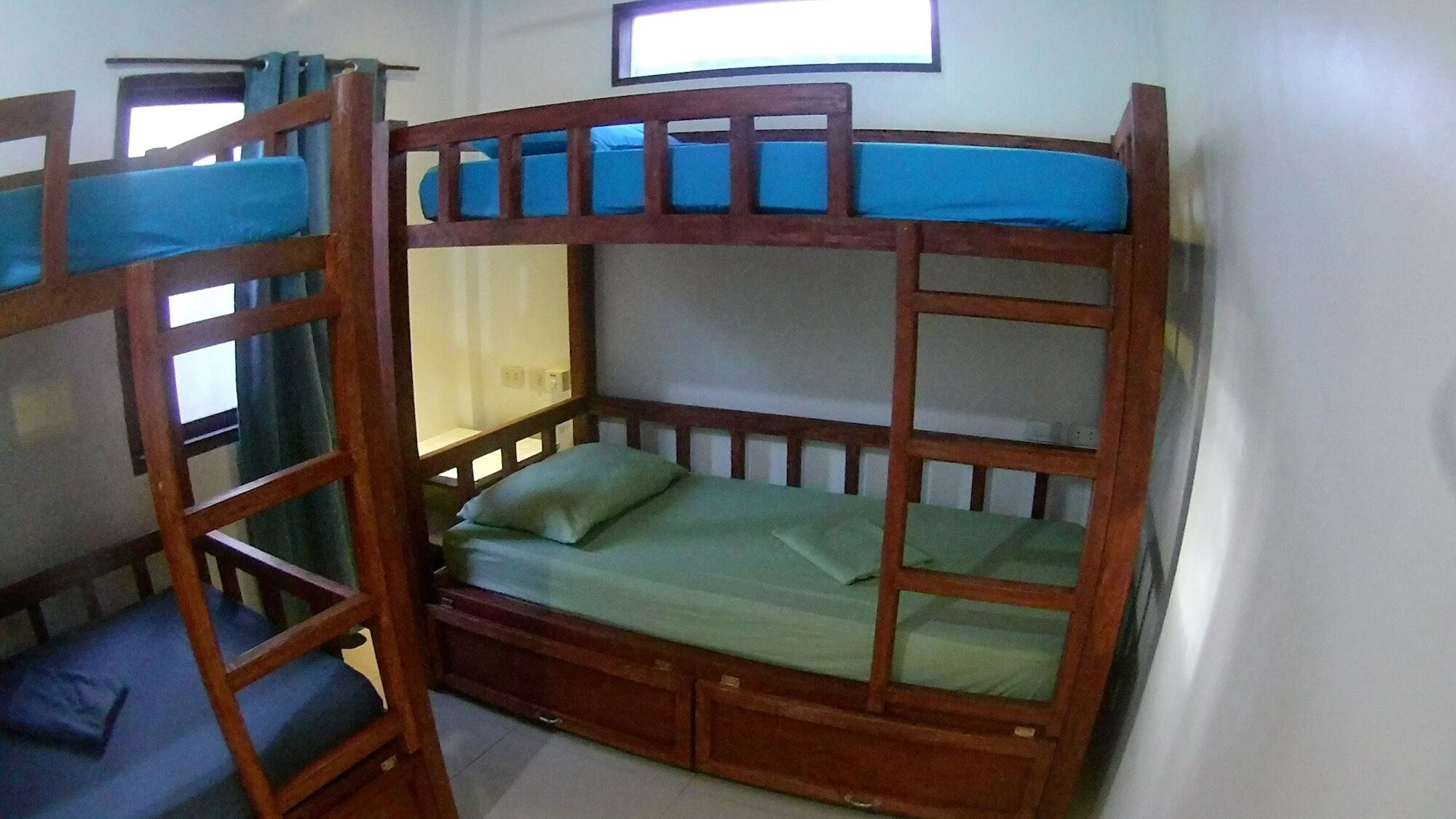 Footprints Homestay (Adults Only) General Luna  Exteriör bild