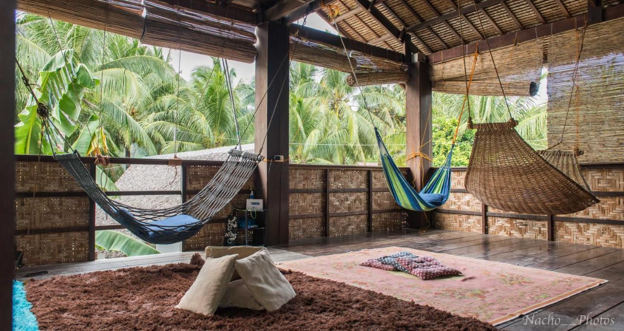 Footprints Homestay (Adults Only) General Luna  Exteriör bild