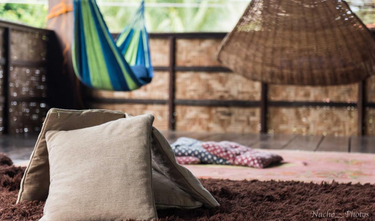Footprints Homestay (Adults Only) General Luna  Exteriör bild