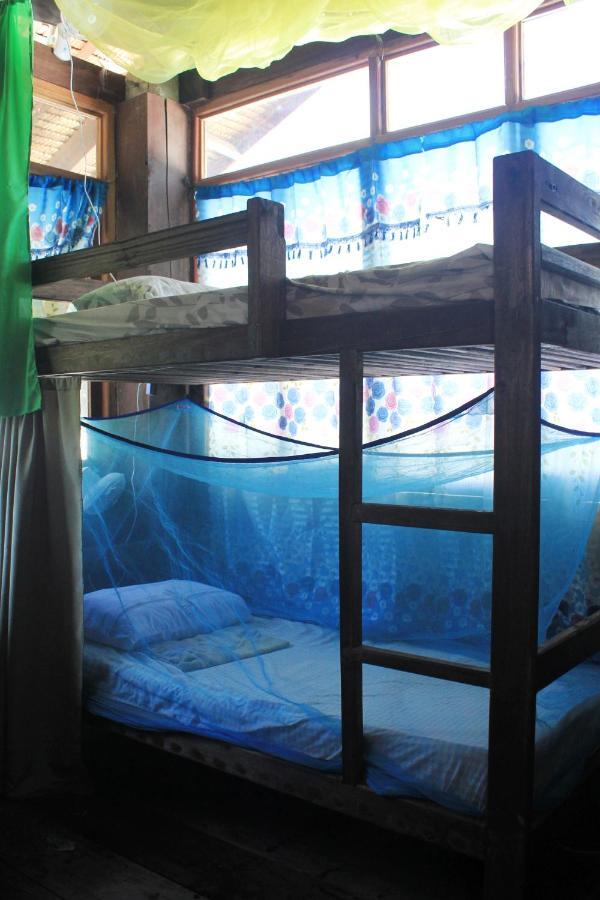 Footprints Homestay (Adults Only) General Luna  Exteriör bild
