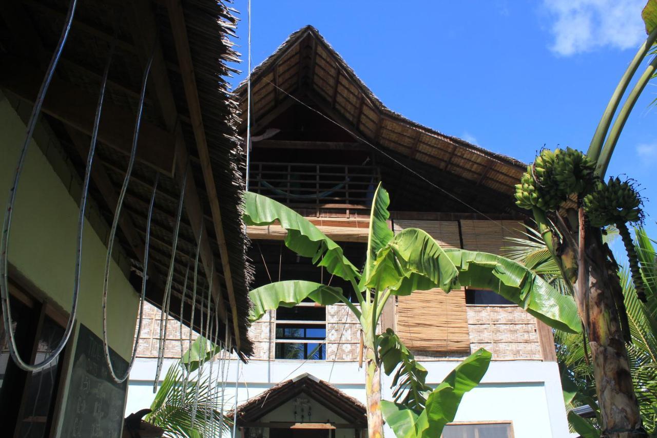 Footprints Homestay (Adults Only) General Luna  Exteriör bild